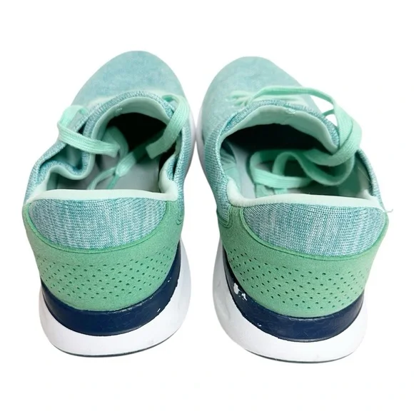 Kizik Women's Hands Free Slip On Sneakers Mint Green - Picture 3 of 8